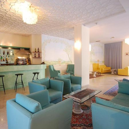 Hotel Caravelle Pesaro Exterior photo