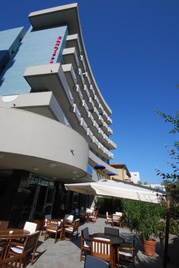 Hotel Caravelle Pesaro Exterior photo