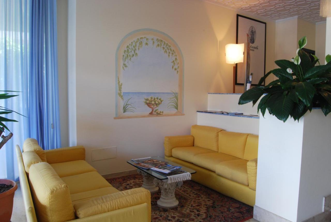 Hotel Caravelle Pesaro Exterior photo
